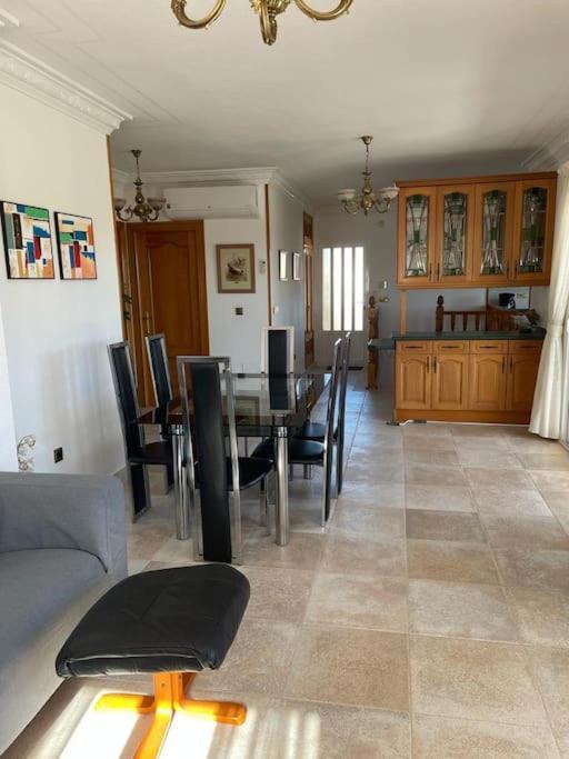 Dos Perlas Villa *